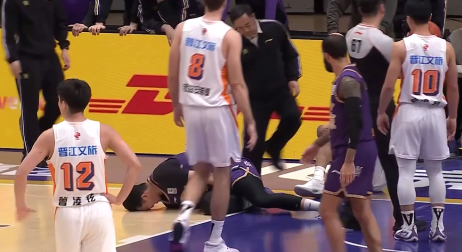 世界杯官方平台指南-1夜2人重伤!大鸟赖俊豪伤情更新,北控躲过一劫,天津遭晴天霹雳