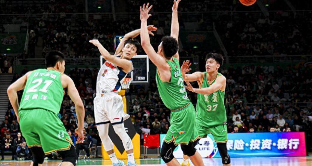 世界杯高清直播-明明能赢44分,杜锋却早早鸣金收兵原因找到