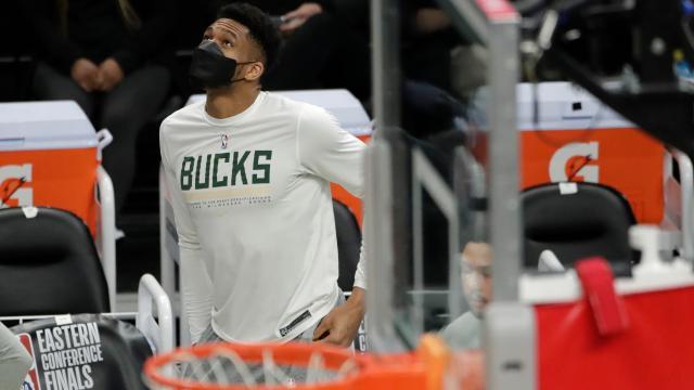 世界杯直播app下载-字母哥何时伤愈归来?雄鹿征战总决赛不能没有他